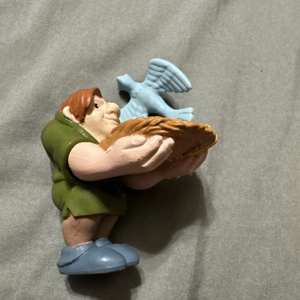Disney Hunchback Of Notre‎ Dame McDonald's 1996 Quasimodo bird catcher